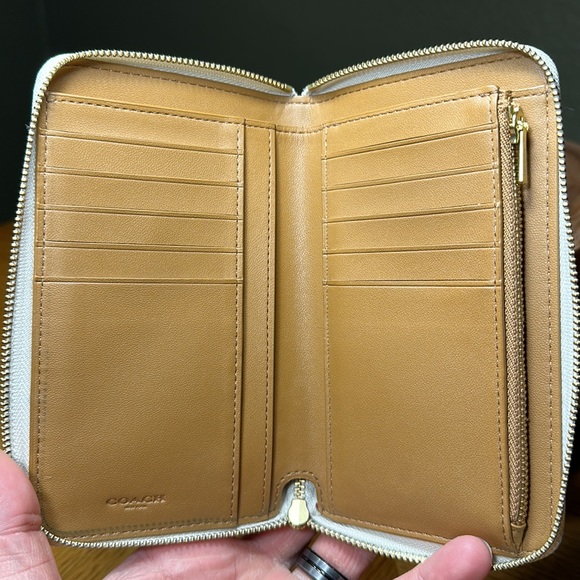 COACH Medium Zip Around Wallet With Floral Print - Picture 8 of 16